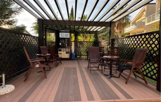 2 bedroom apartment with swimming pool