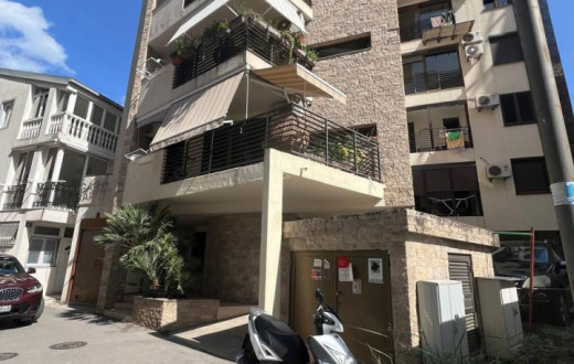2 bedroom apartment near TQ Plaza Budva*