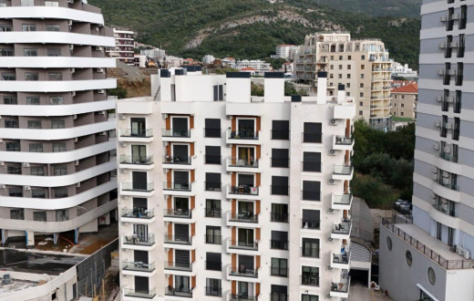 Studio apartment in Becici for sale
